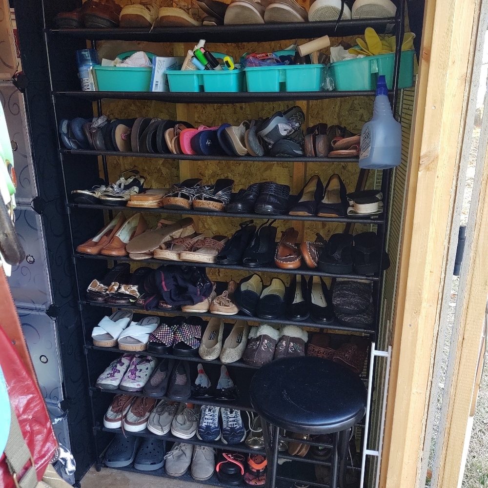 Cheryl's She Shed Deals check out my Closet - Picture 8 of 8